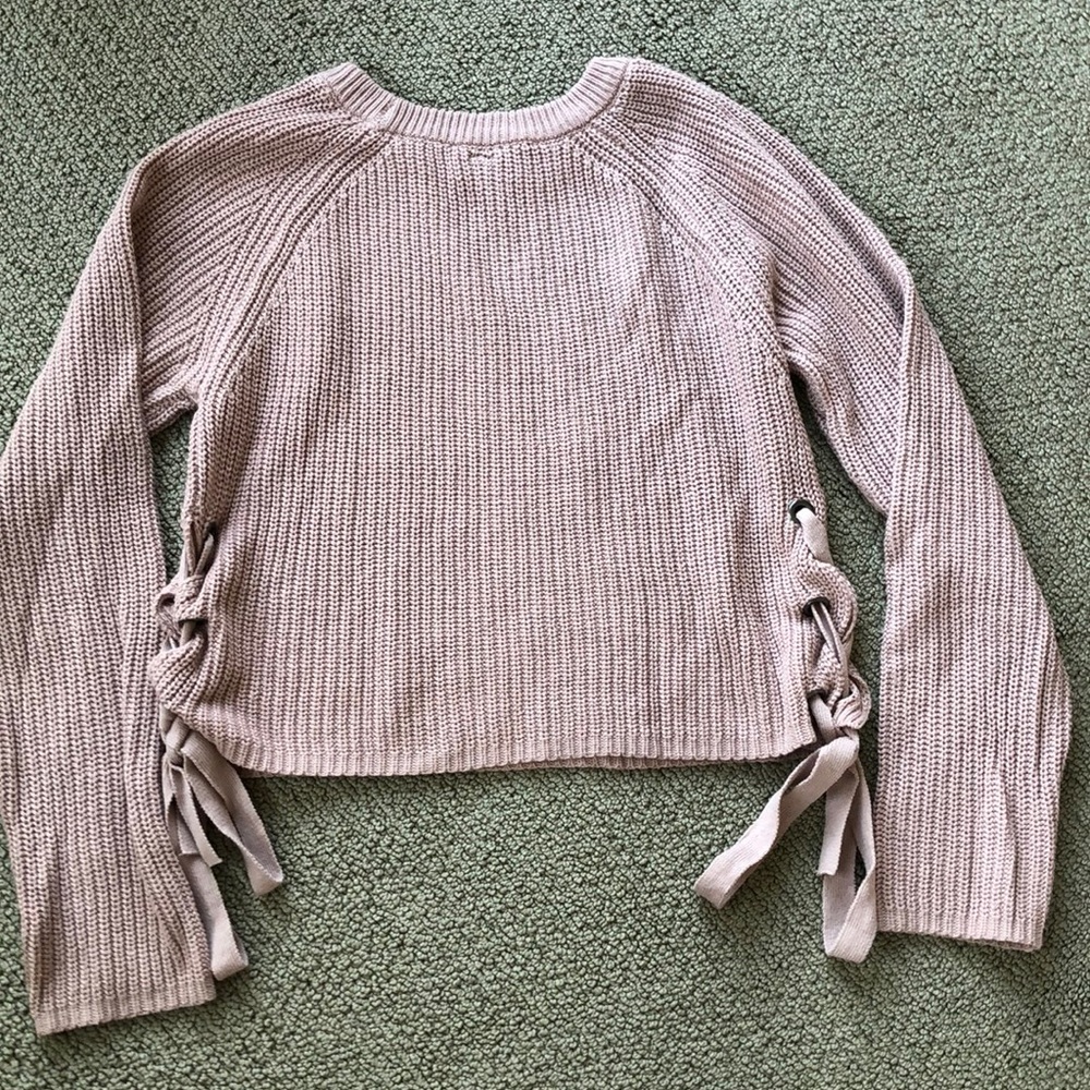 Women’s moon and Madison sweater - Picture 4 of 4